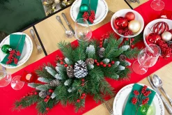 Frosted berry centerpiece h75cm