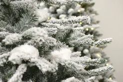 Kunstkerstboom Oslo flocked h225cm