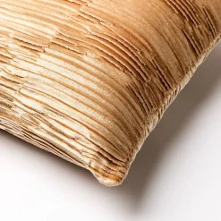 Sierkussen clemence almond