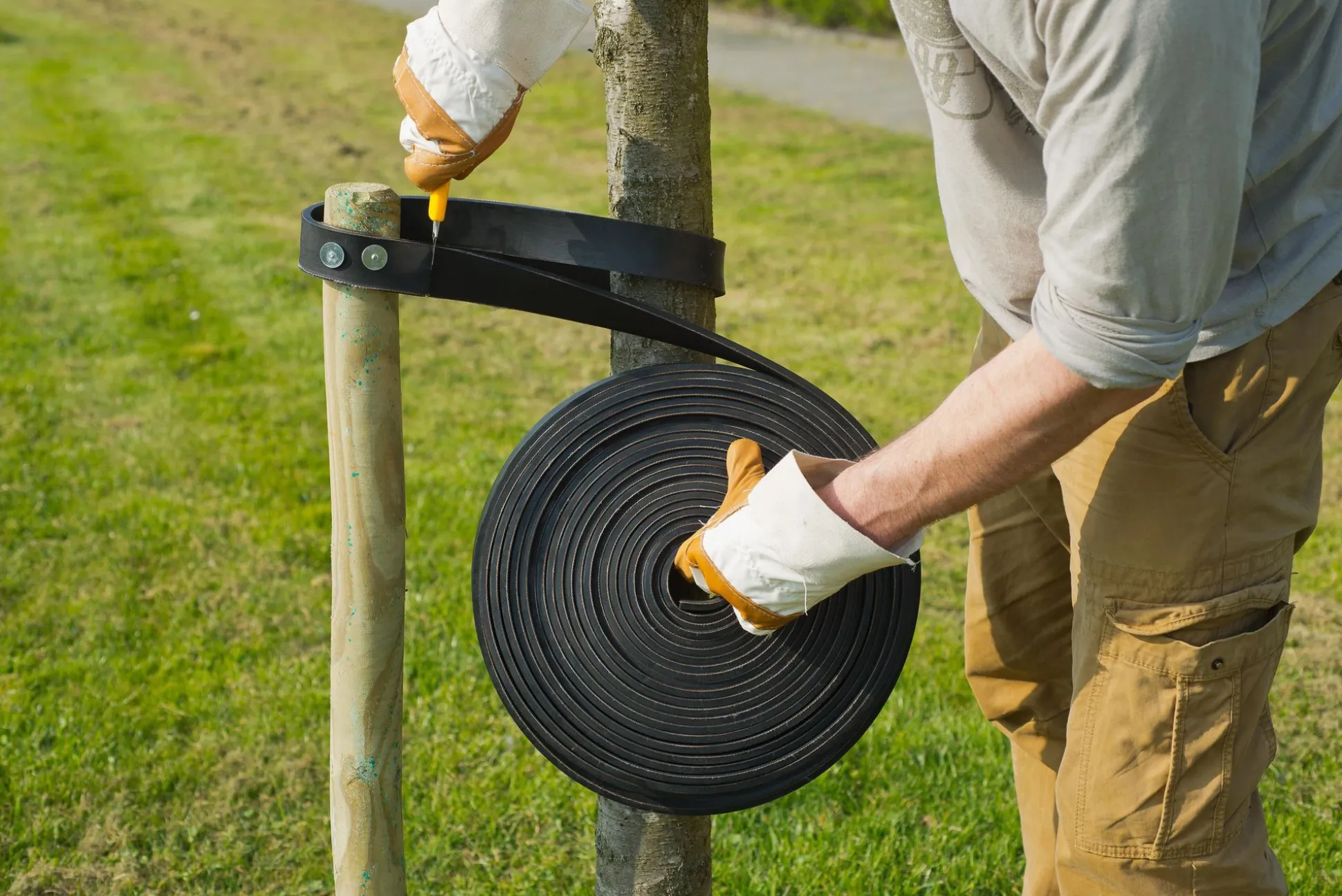 Spijkerboomband zwart 4cm rol 15m